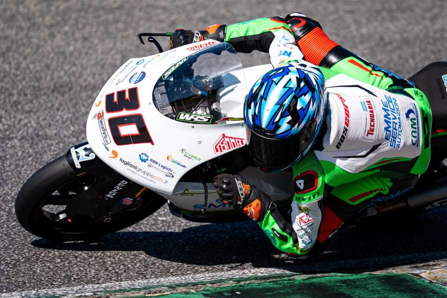 Valentino Sponga in pista